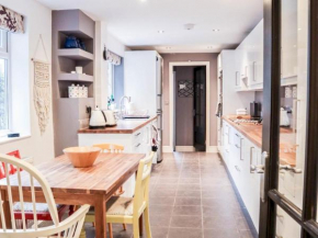 Pass the Keys Your London Base with Garden